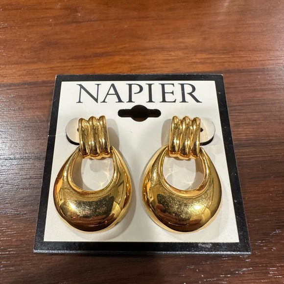 Vintage Napier Gold Tone Door Knocker Earrings – Post Back - Picture 11 of 11